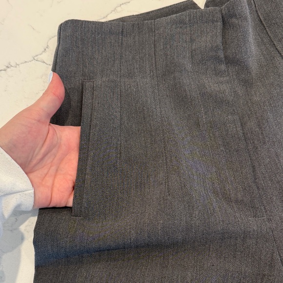 Zara High-Waist Tailored Dark Grey Pleated Trousers - Picture 4 of 6